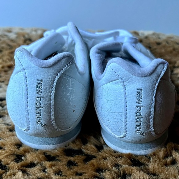 New Balance CW442SW White Leather Sneakers – Women’s Size 8 - Picture 4 of 8